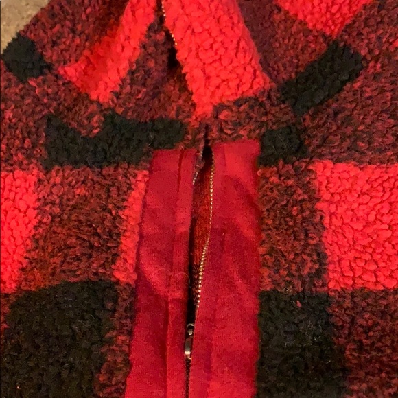 - - HOST PICK 🍁👏Buffalo Checkered Fleece Plaid - Picture 3 of 6